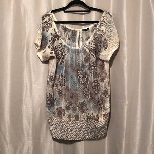 Longer short sleeve top.